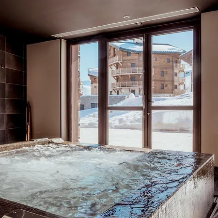 Hotel Daria-i Nor By Les Etincelles 5*