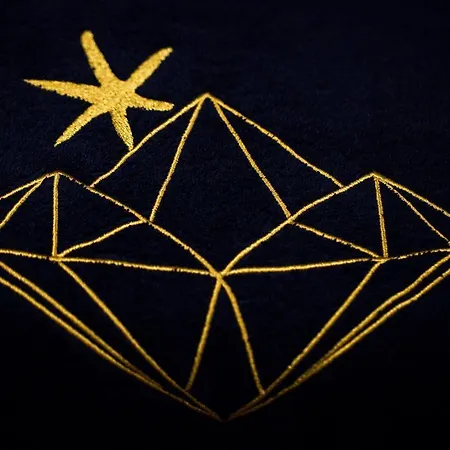 Daria-i Nor By Les Etincelles